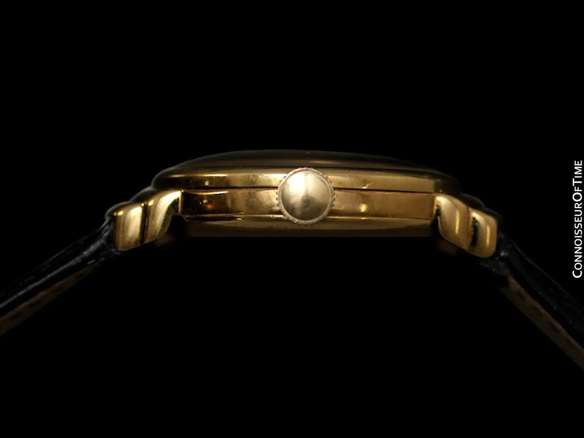 1930's Vacheron & Constantin Vintage Mens Midsize Art Deco Watch, 18K Gold - Hooded Lugs