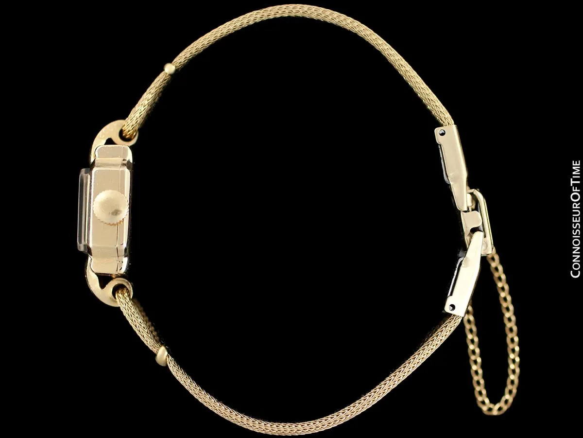 1940's Cartier Vintage Classic Ladies Handwound Watch - 14K Gold