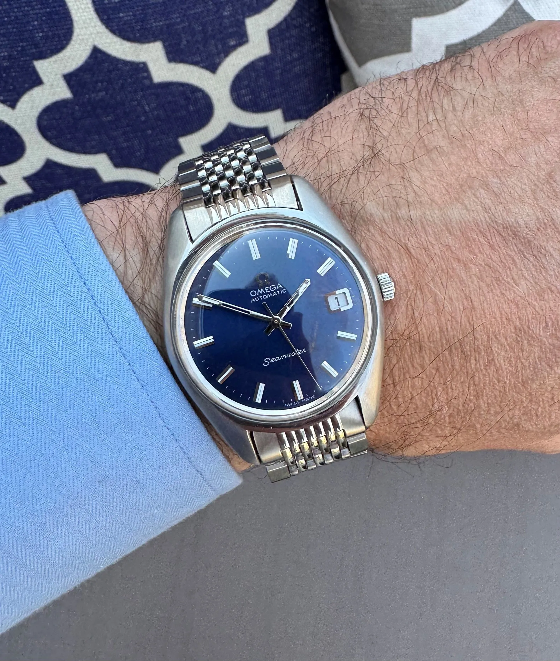 1969 Omega Seamaster Mens Vintage Watch with Automatic Cal. 565 Movement and Royal Blue Dial - Stainless Steel