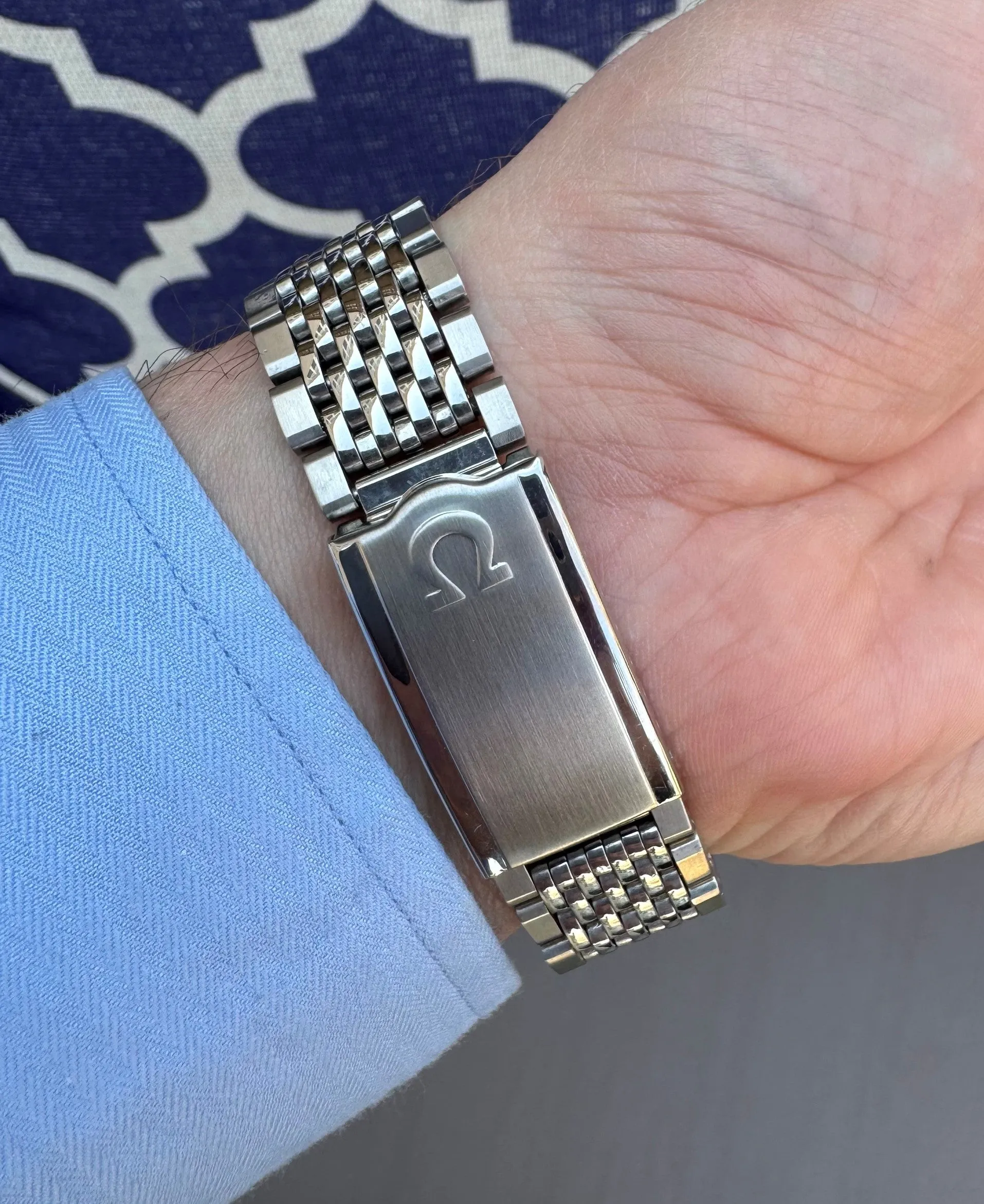 1969 Omega Seamaster Mens Vintage Watch with Automatic Cal. 565 Movement and Royal Blue Dial - Stainless Steel