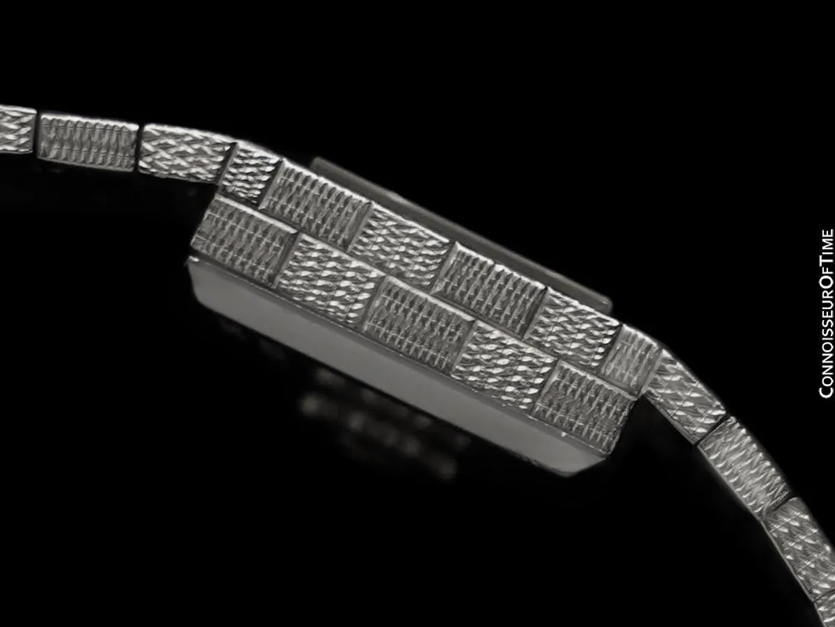 1970's Piaget Ladies Vintage Backwind Bracelet Watch - 18K White Gold