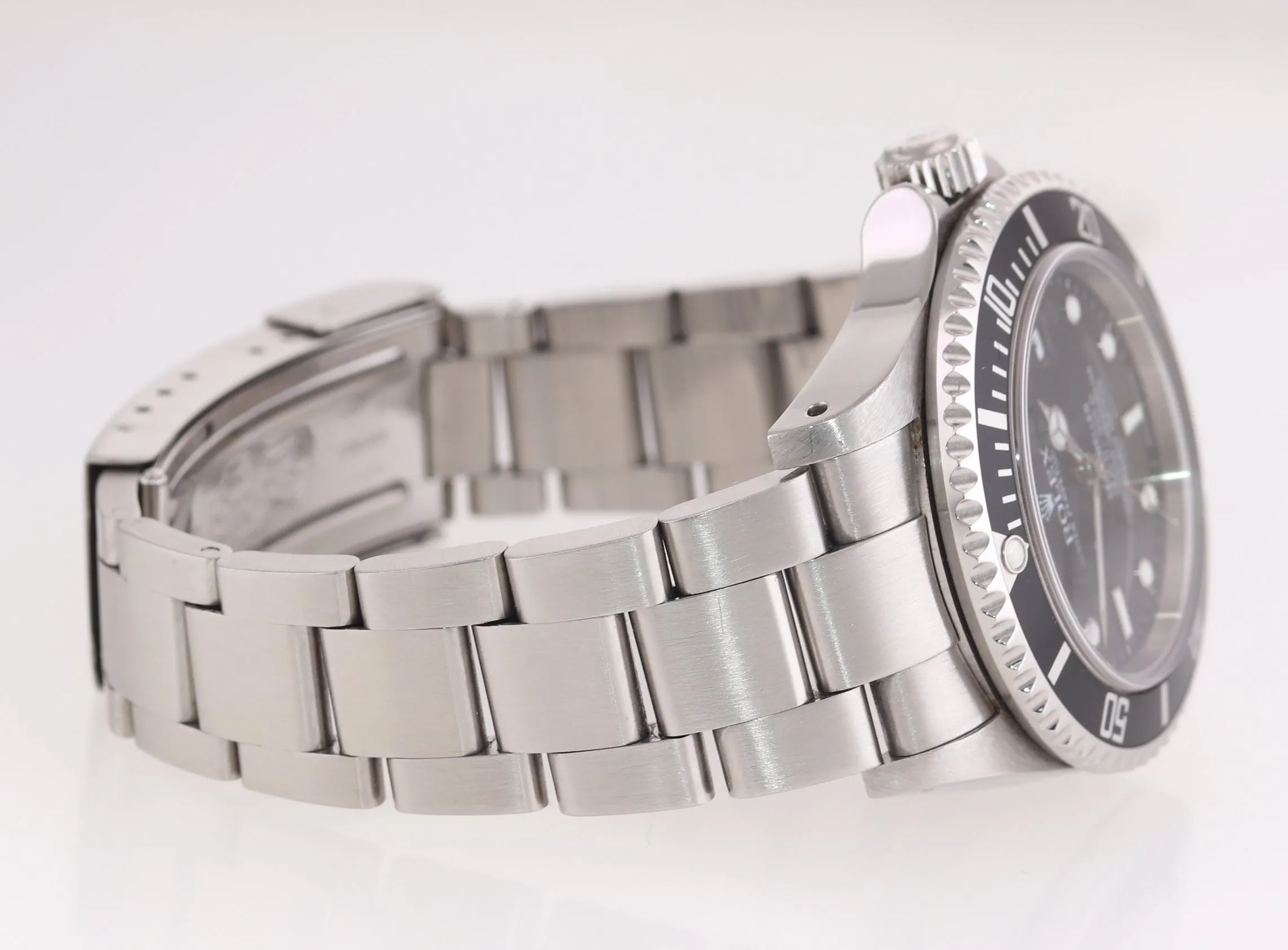 2002 Rolex Sea-Dweller Steel 16600 Black Dial Date 40mm No Holes Watch Box