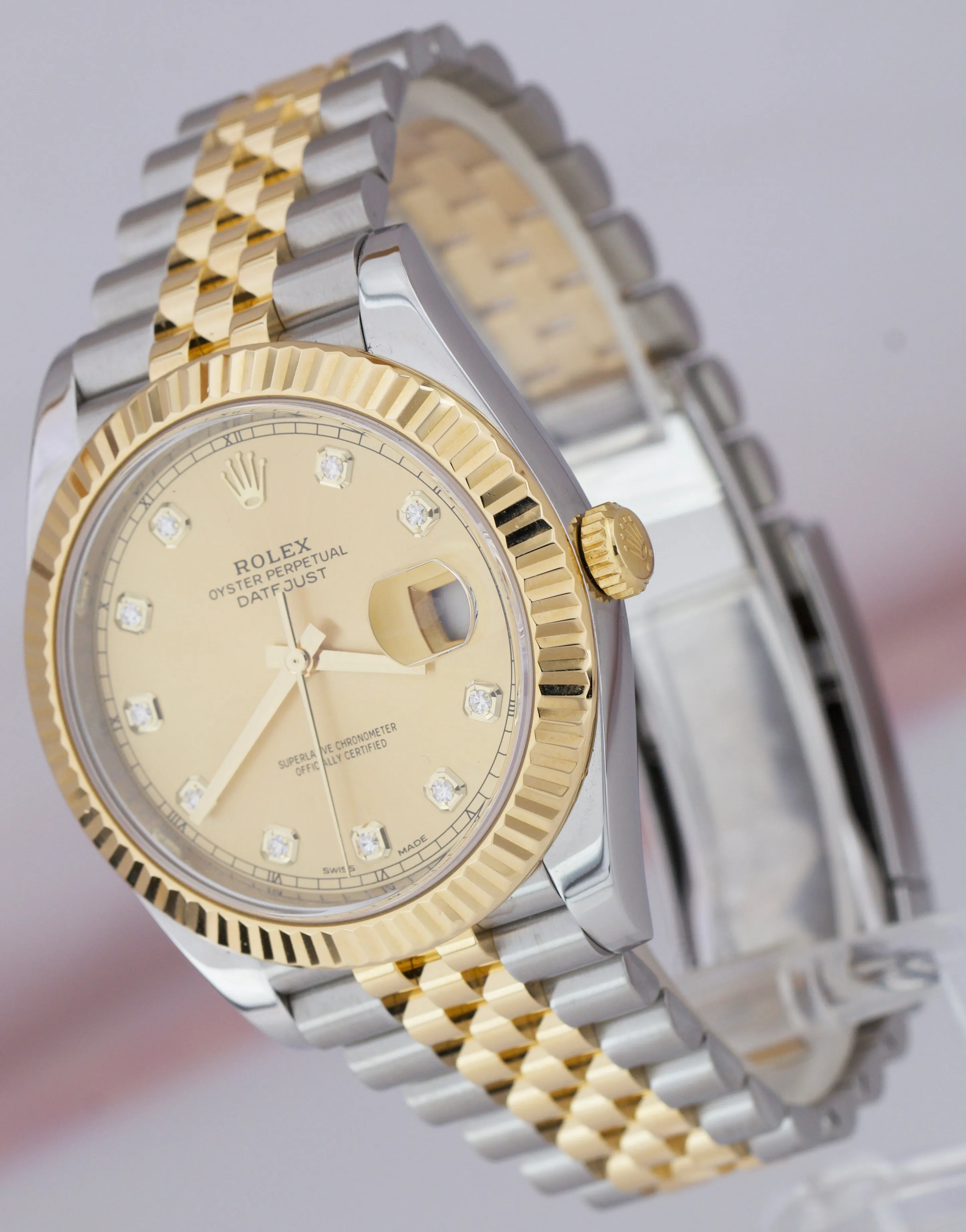 2017 BOX PAPERS Rolex DateJust 41 126333 Champagne Two-Tone 41mm Jubilee Watch