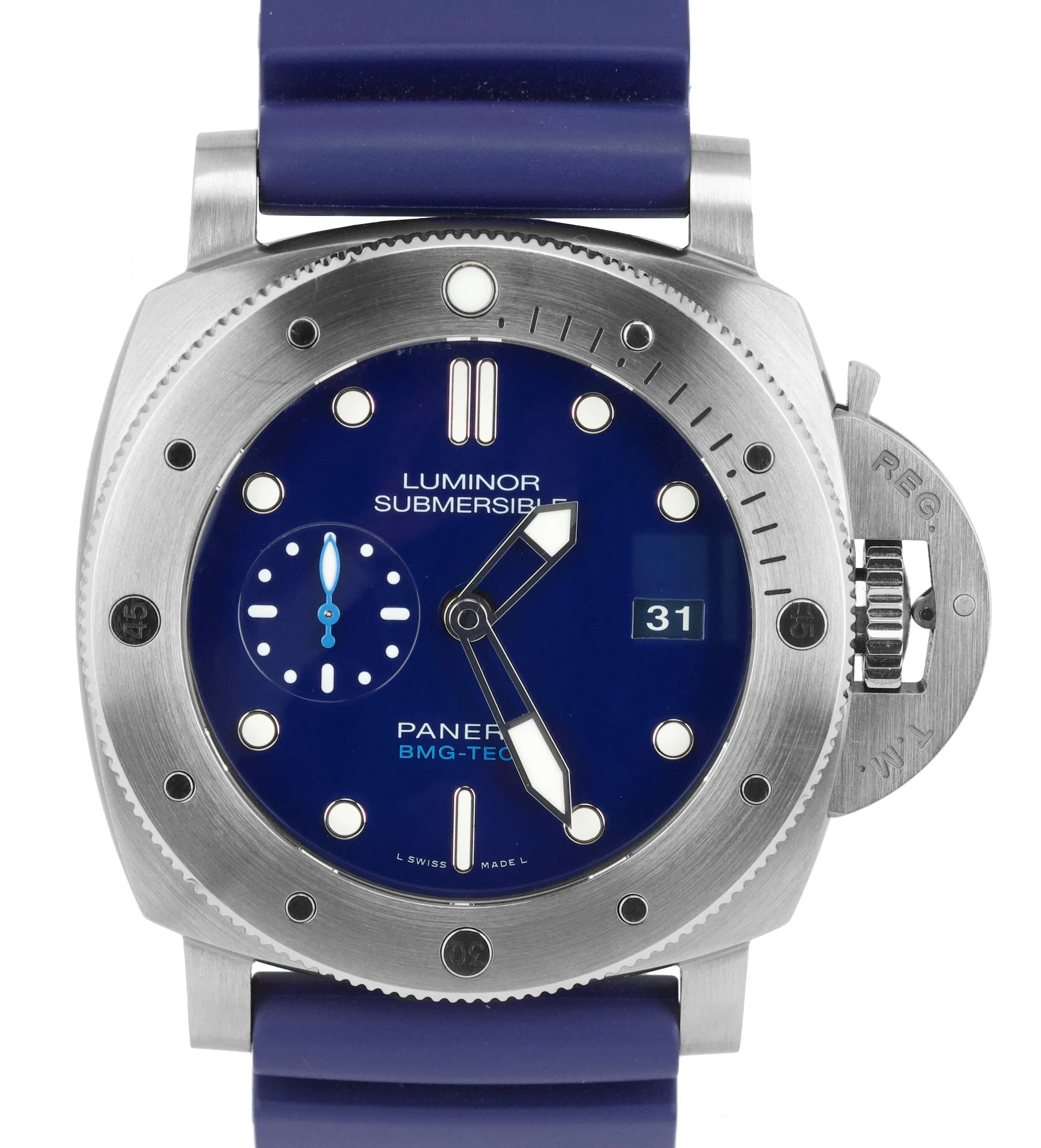 2019 MINT Panerai Luminor Submersible Blue BMG-Tech PAM 692 47mm PAM00692 Watch