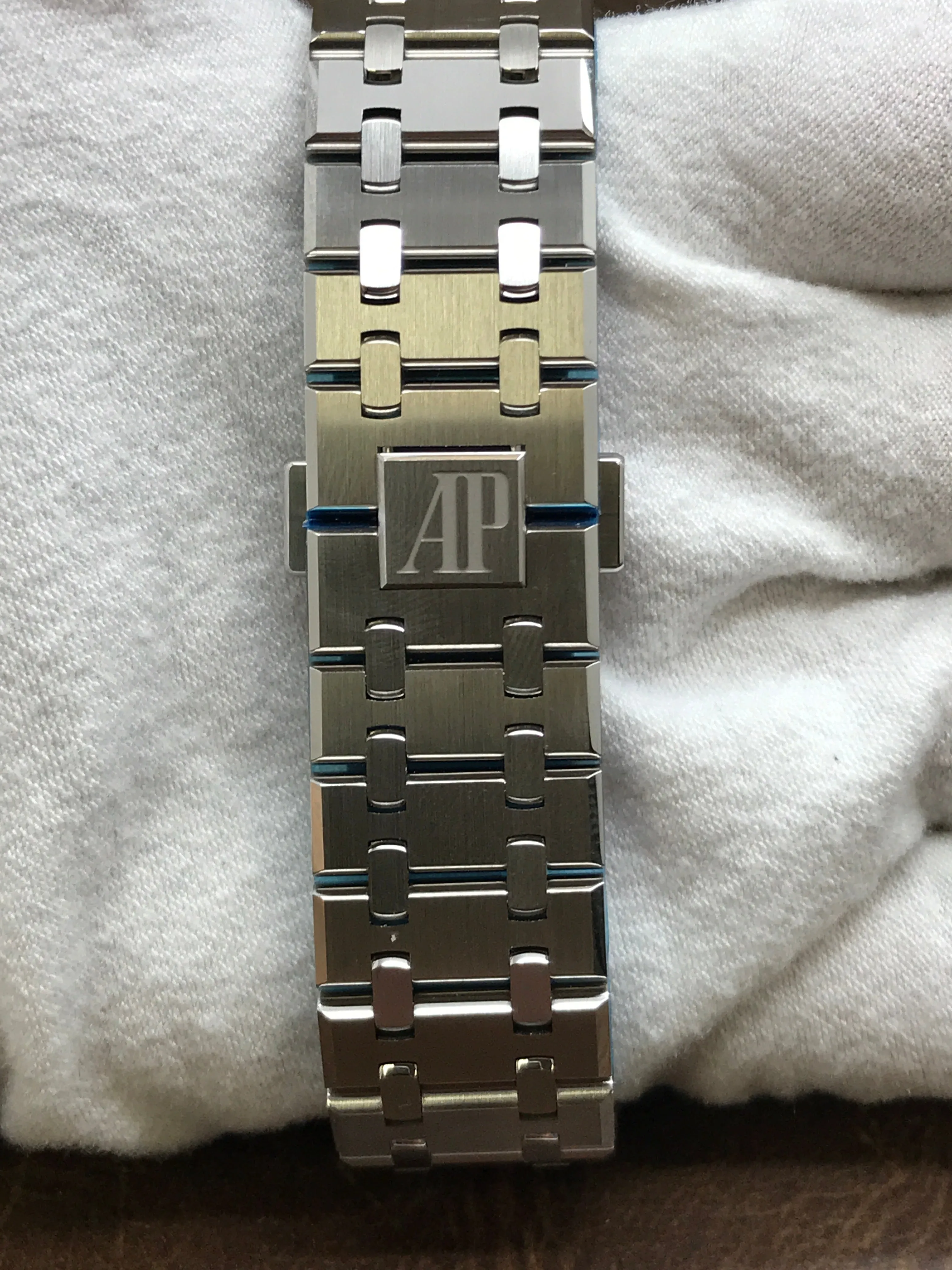 Audemars Piguet Royal oak 41 Unworn 15500st.OO.1220st.01 Blue Dial Automatic Men's Watch