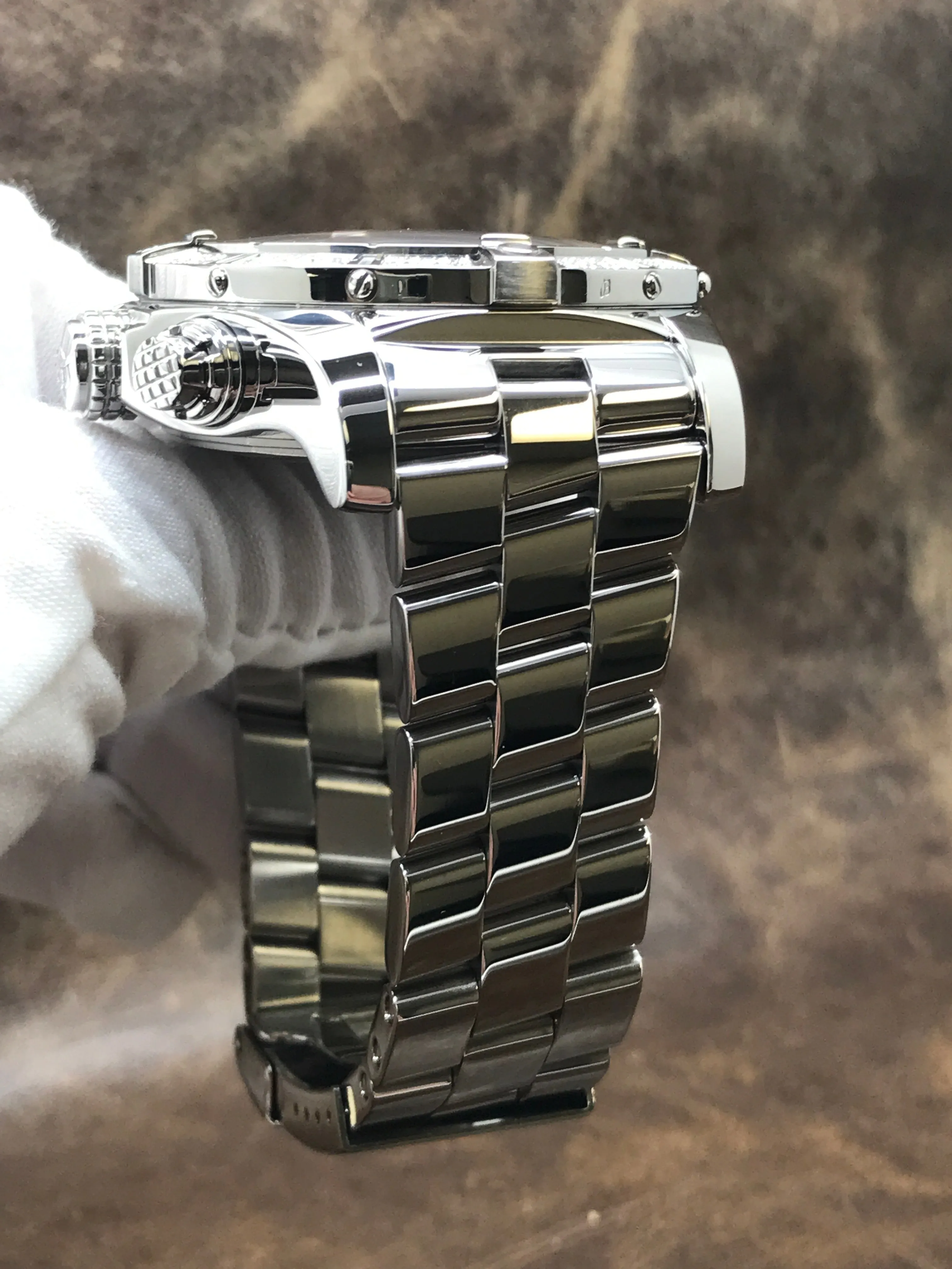 Breitling Super Avenger A13370 Black Dial Automatic Men's Watch