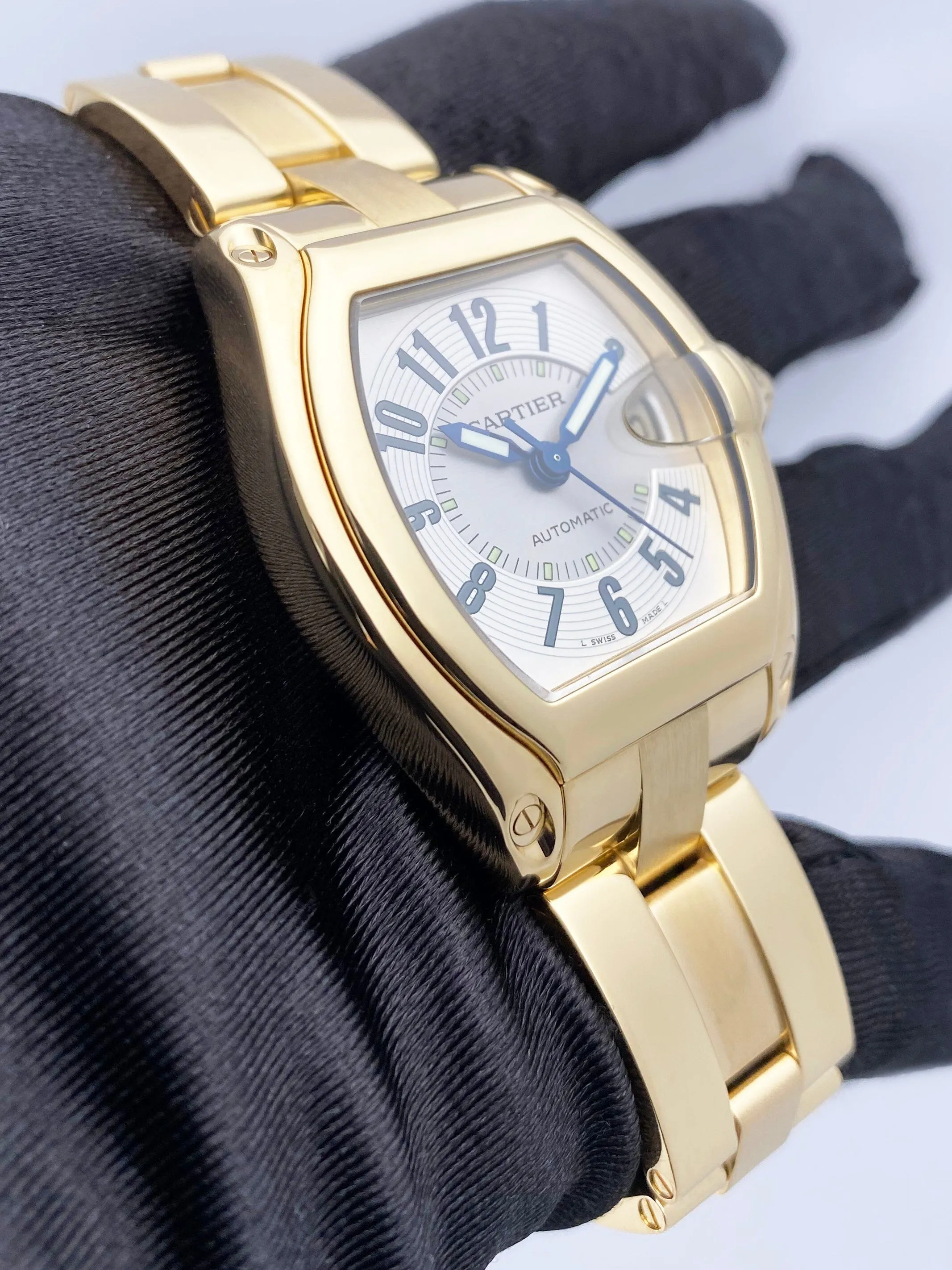 Cartier Roadster Large W62003V1 18K Yellow Gold Mens Watch