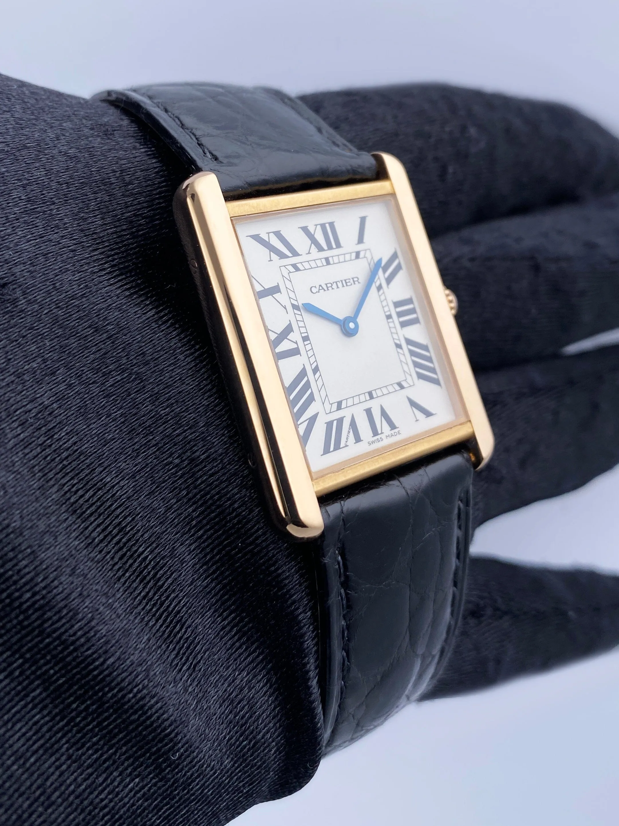 Cartier Tank Solo W5200025 18K Rose Gold Mens Watch