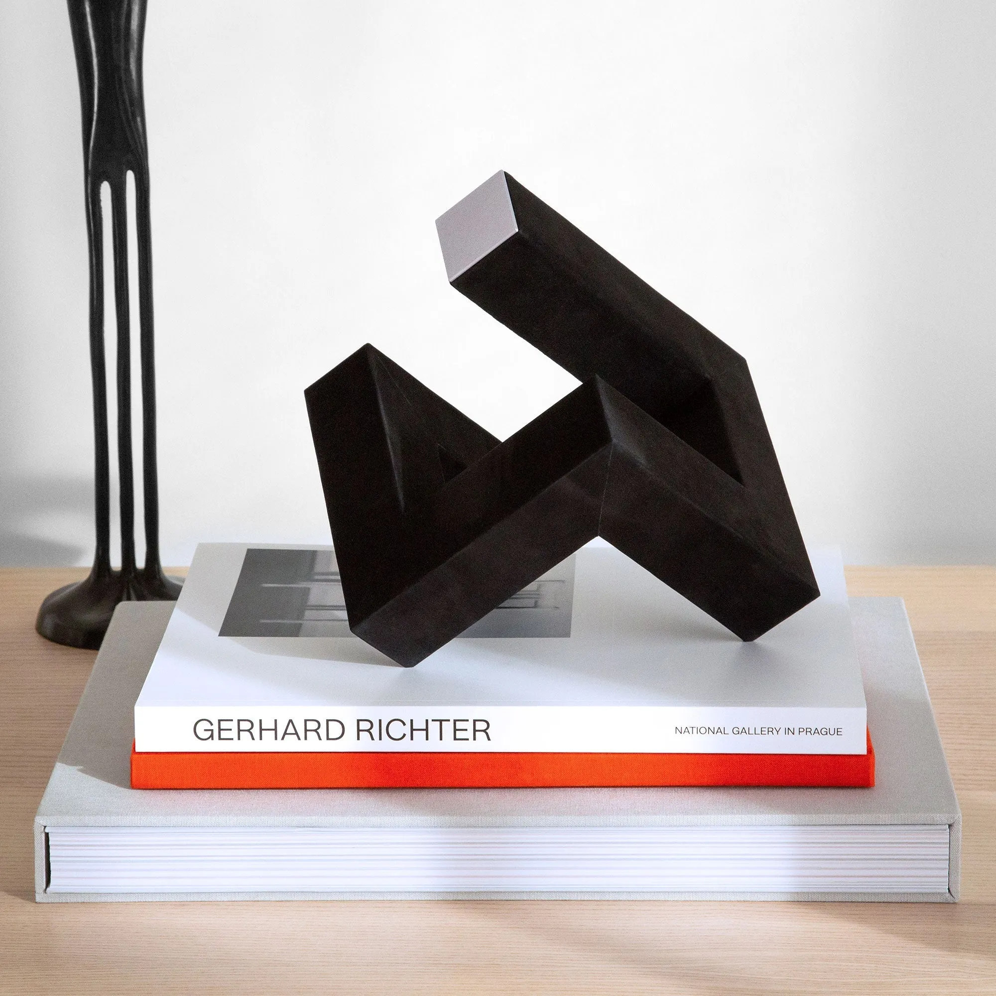 HUDSON 3 WATCH STAND - GREY / GREY