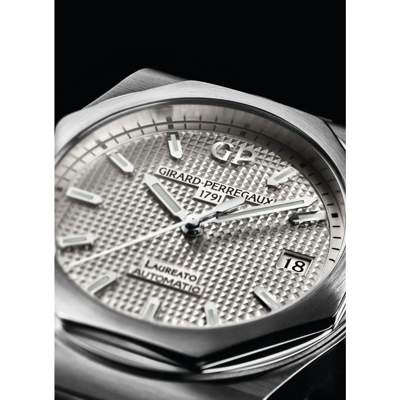 LAUREATO 42MM