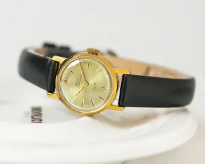 Mint condition women's watch classic Ray, gold shade lady watch minimalist jewelry, vintage watch for women small, new premium leather band