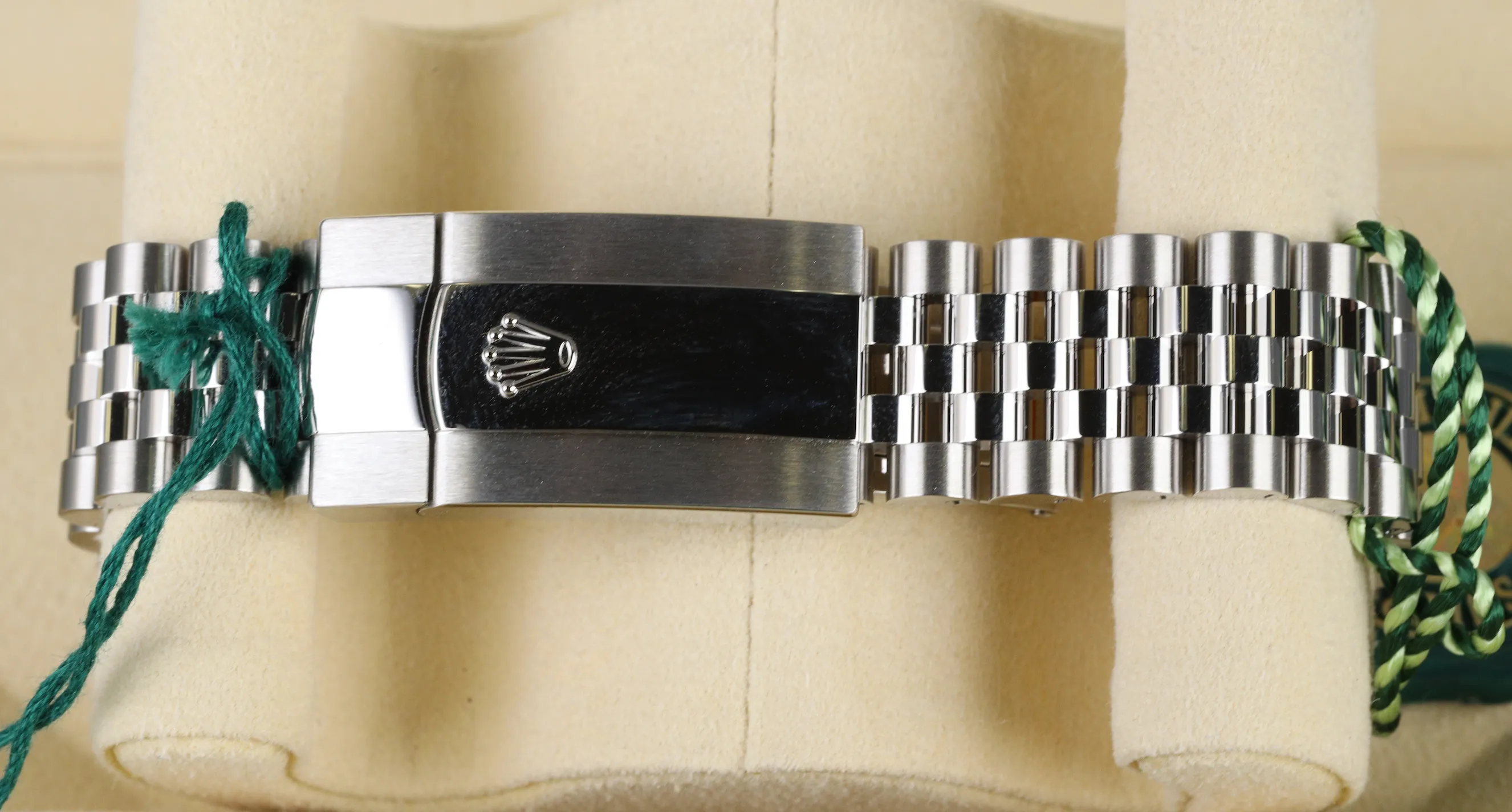 NEW AUG 2021 Rolex DateJust 41 White Roman 126334 Steel Fluted Jubilee Watch