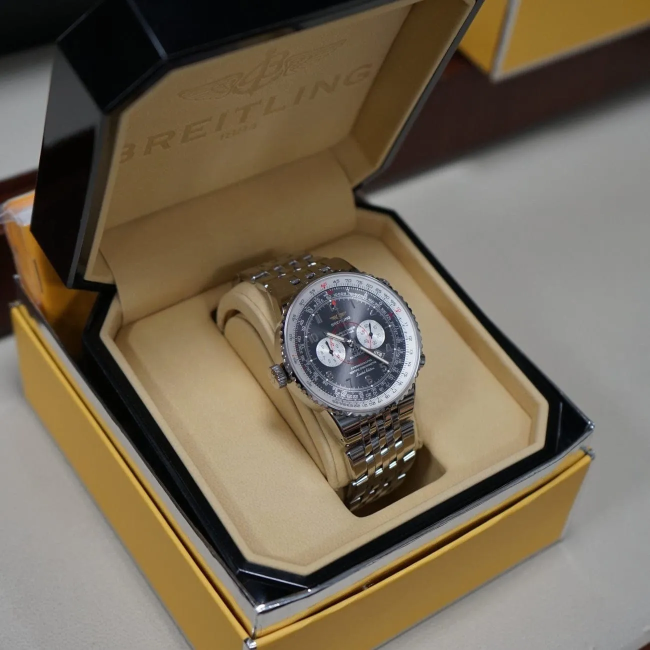 NIB Navitimer Heritage Limited Edition of 250 Pieces