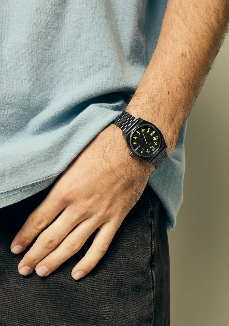 Nixon Nirvana Smiley Face Time Teller Black Watch