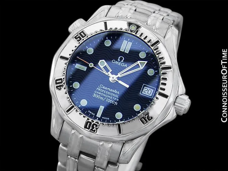 Omega James Bond Seamaster 300M Professional Diver (James Bond), Stainless Steel - Automatic Chronometer