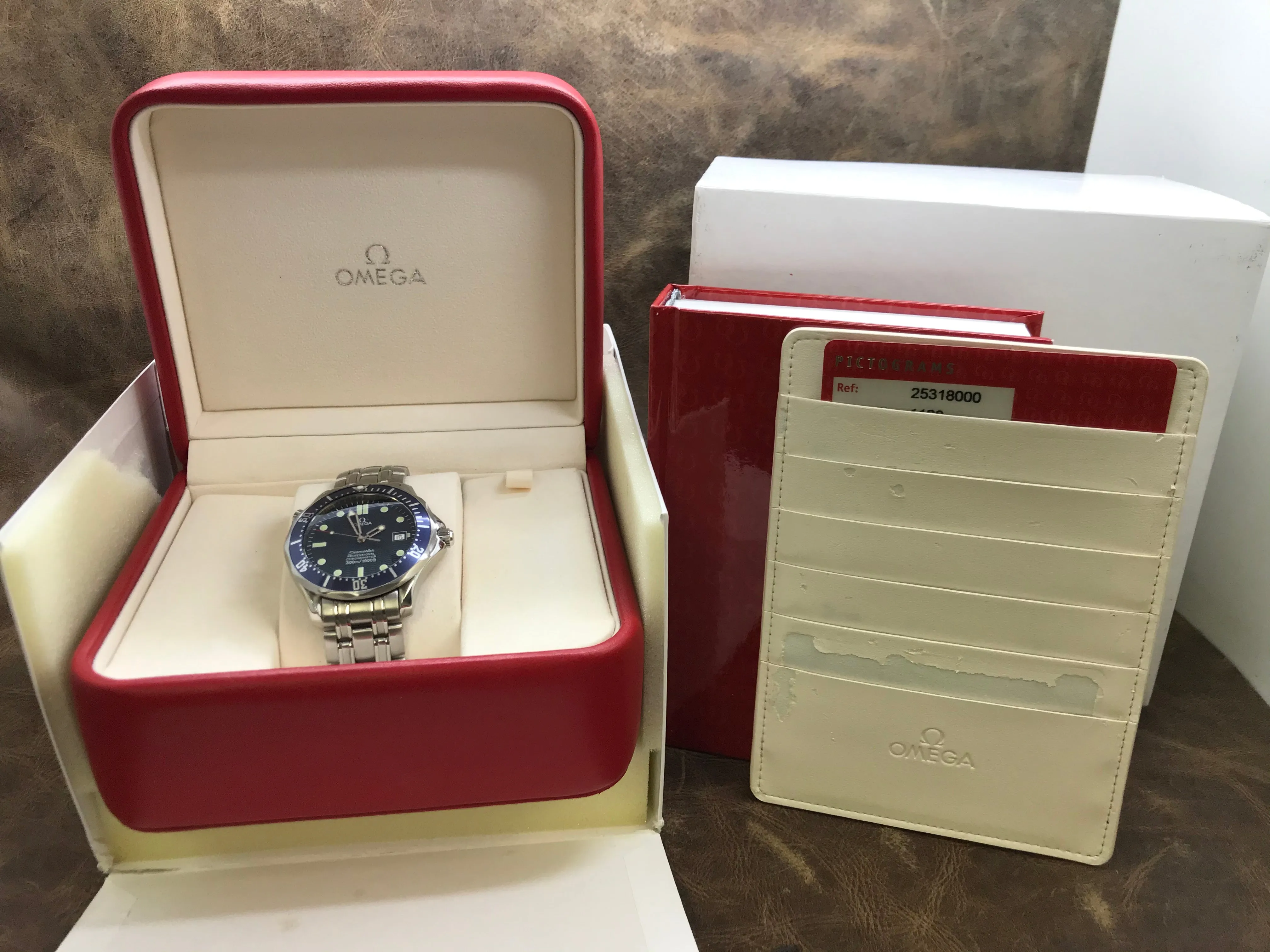 Omega Seamaster 300m 2531.80.00 Blue Wave Dial Automatic Men's Watch