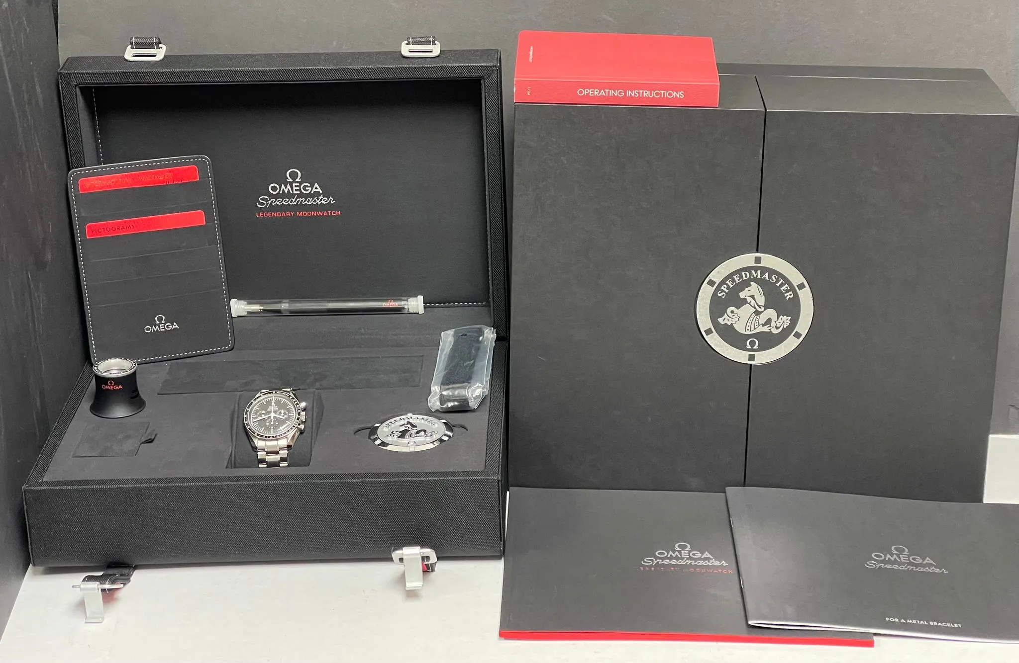 Omega Speedmaster Moonwatch Professional 311.30.42.30.01.005  Black Dial Hand Wind Men's Watch