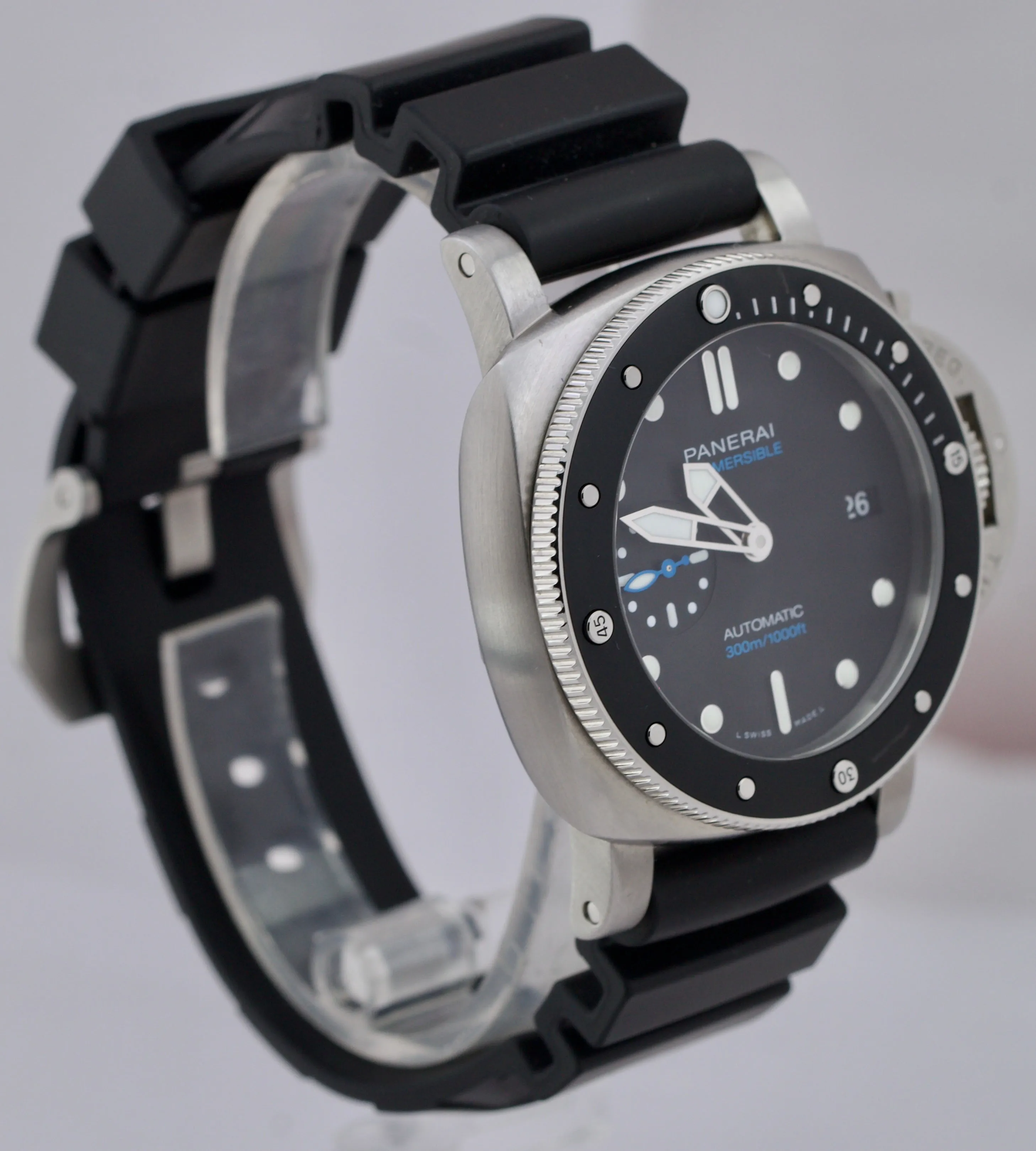Panerai Submersible PAM 683 Black Automatic 42mm Stainless Steel Watch PAM00683