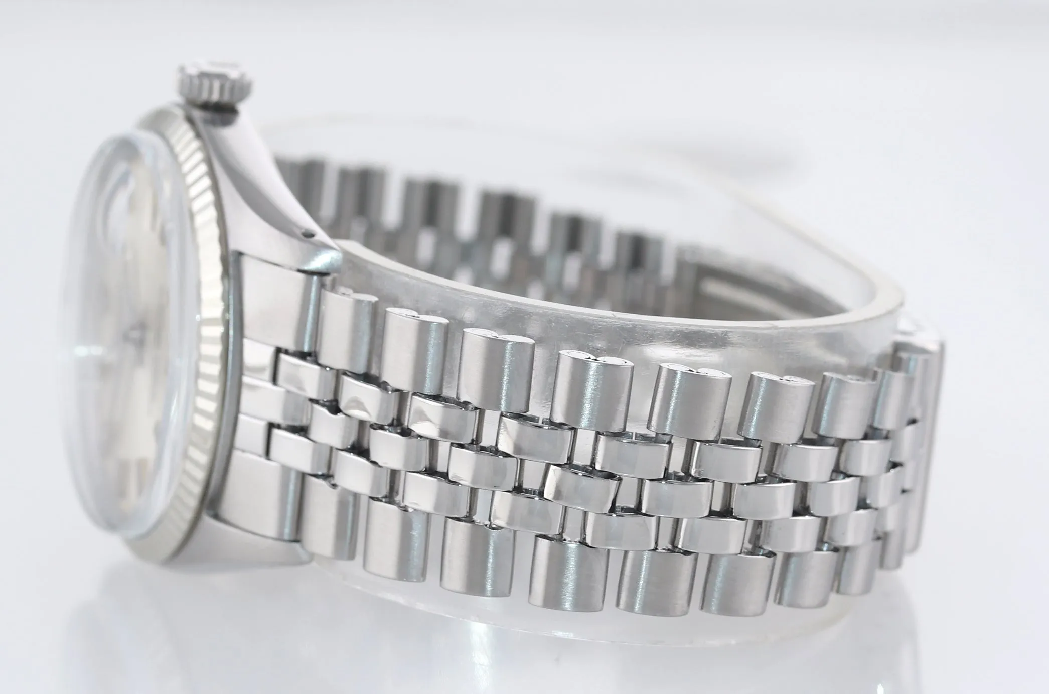 Rolex DateJust 1601 Steel Silver Pie Pan Silver Dial Jubilee Watch Box