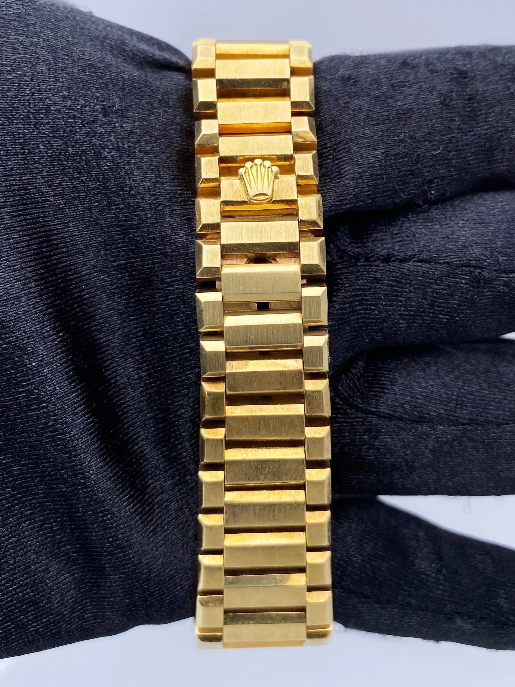 Rolex Datejust Oysterquartz 5100 18K Yellow Gold Mens Watch