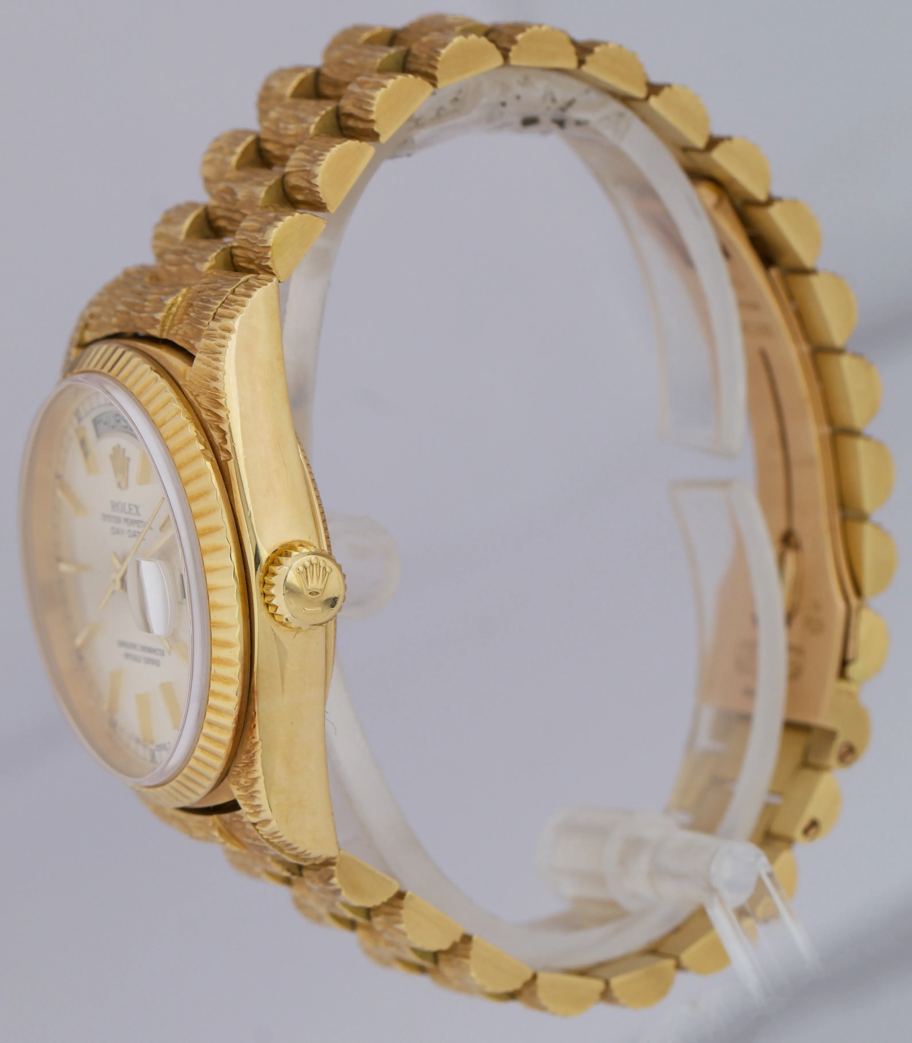 Rolex Day-Date President 18038 Silver Index Dial Bark 36mm 18K Yellow Gold Watch