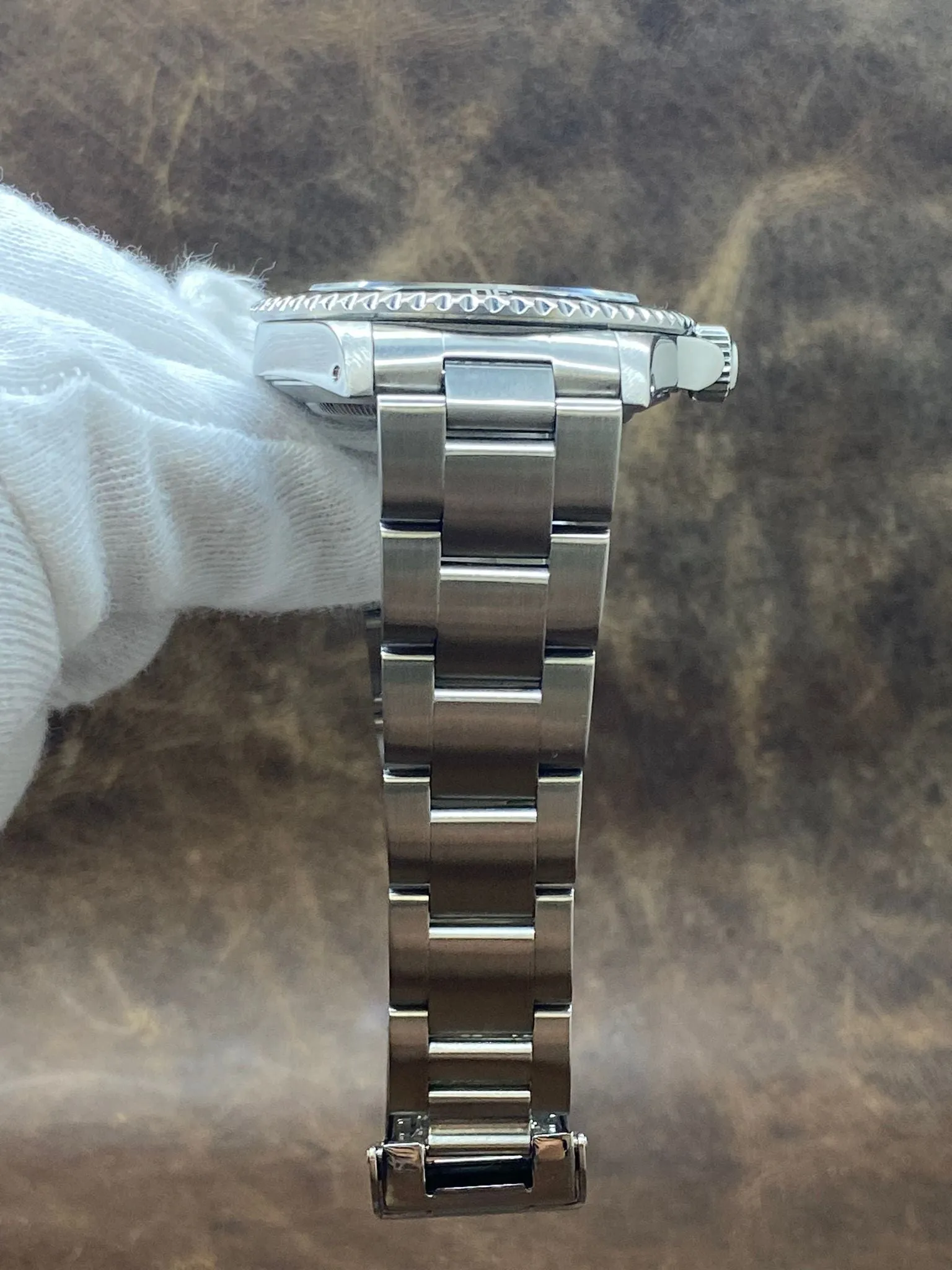 Rolex No Date Submariner 14060M Black Dial Automatic Men's Watch