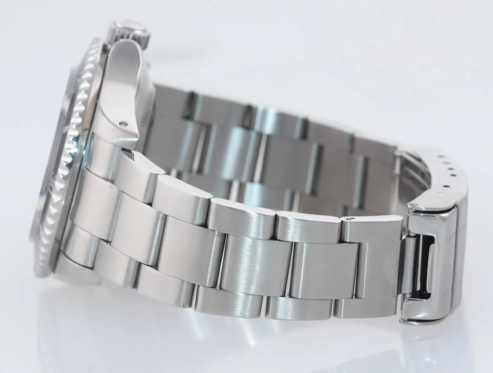 Rolex Sea-Dweller Steel TRITIUM 16600 Black Dial Date 40mm  Watch Box