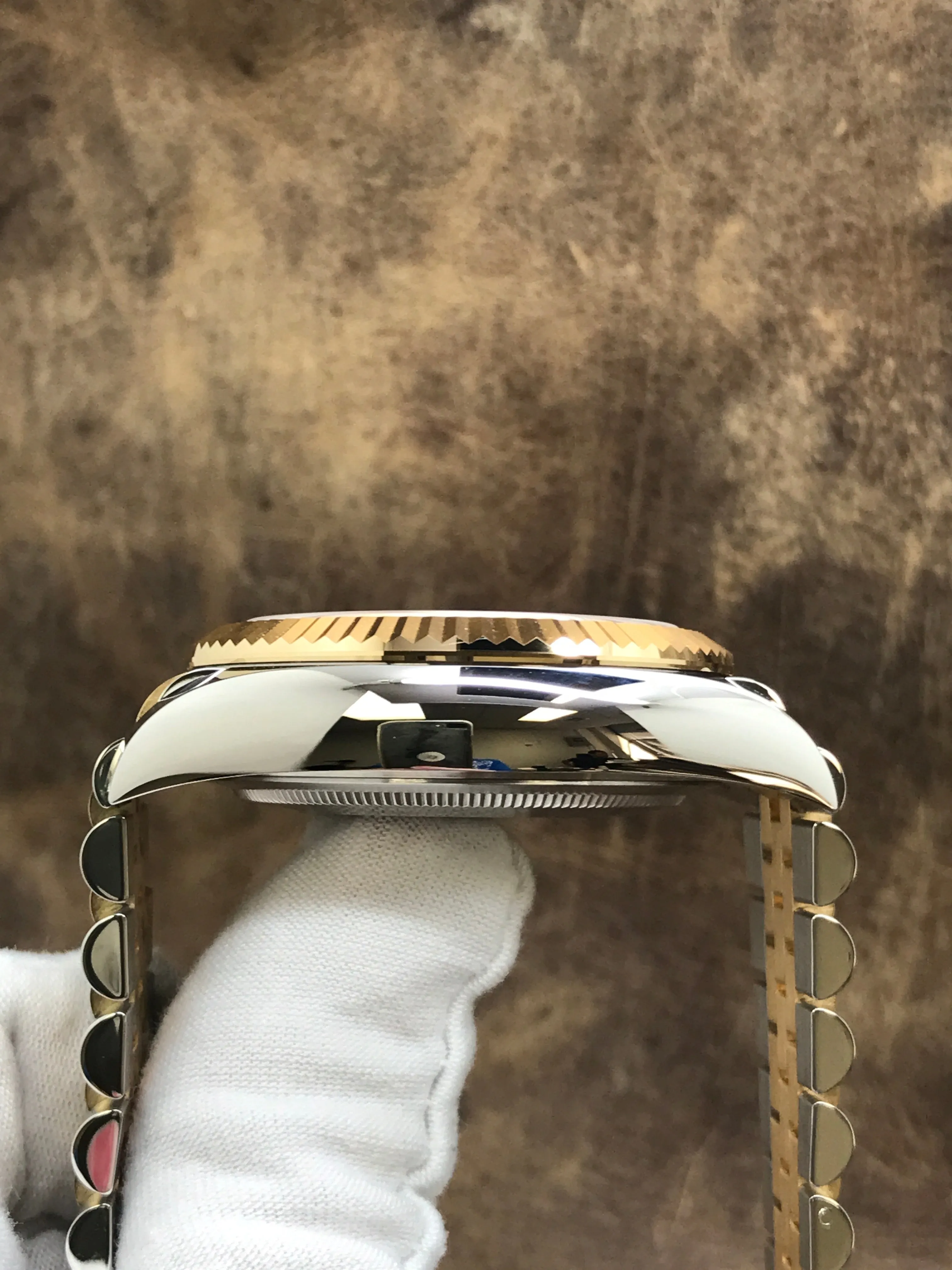 Rolex Sky-Dweller Jubilee 2022 B&P 326933 Champagne Dial Automatic Men's Watch