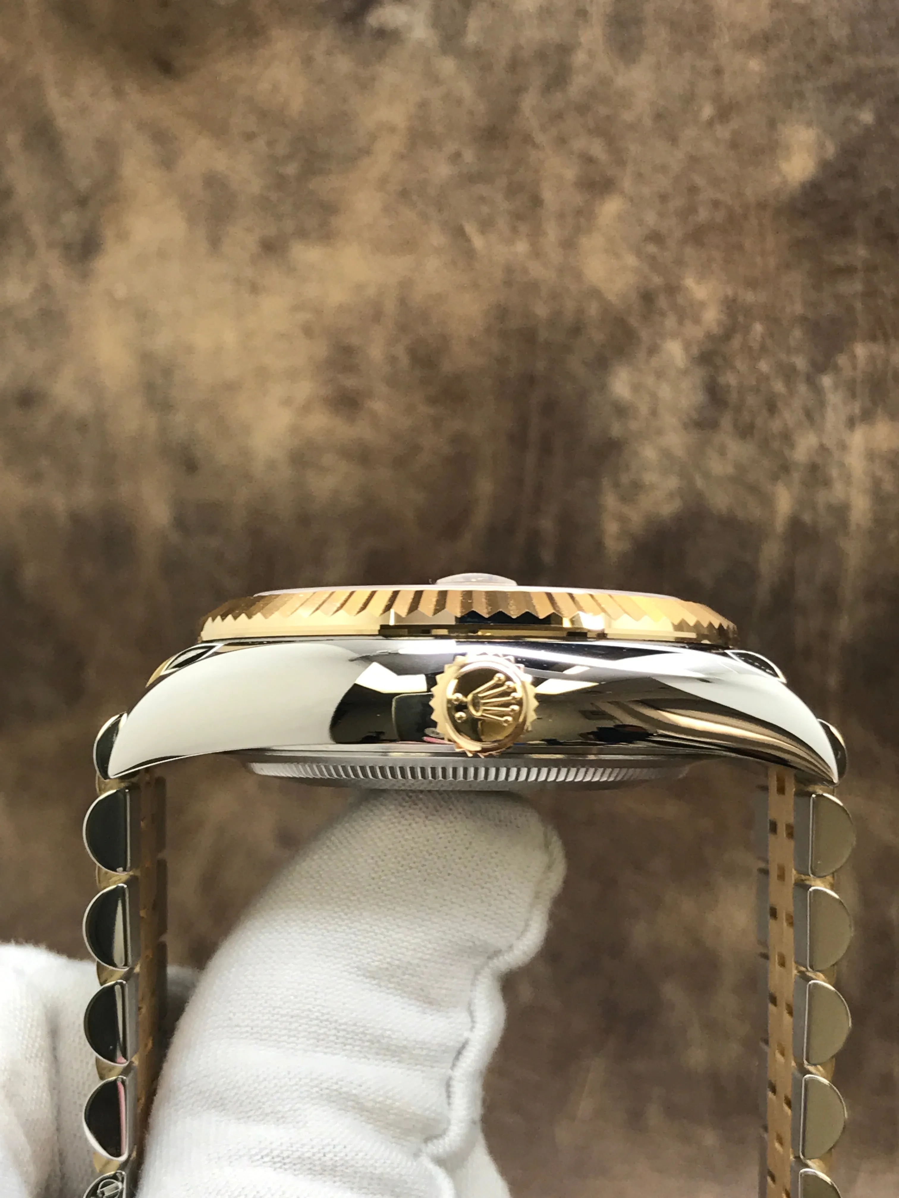 Rolex Sky-Dweller Jubilee 2022 B&P 326933 Champagne Dial Automatic Men's Watch