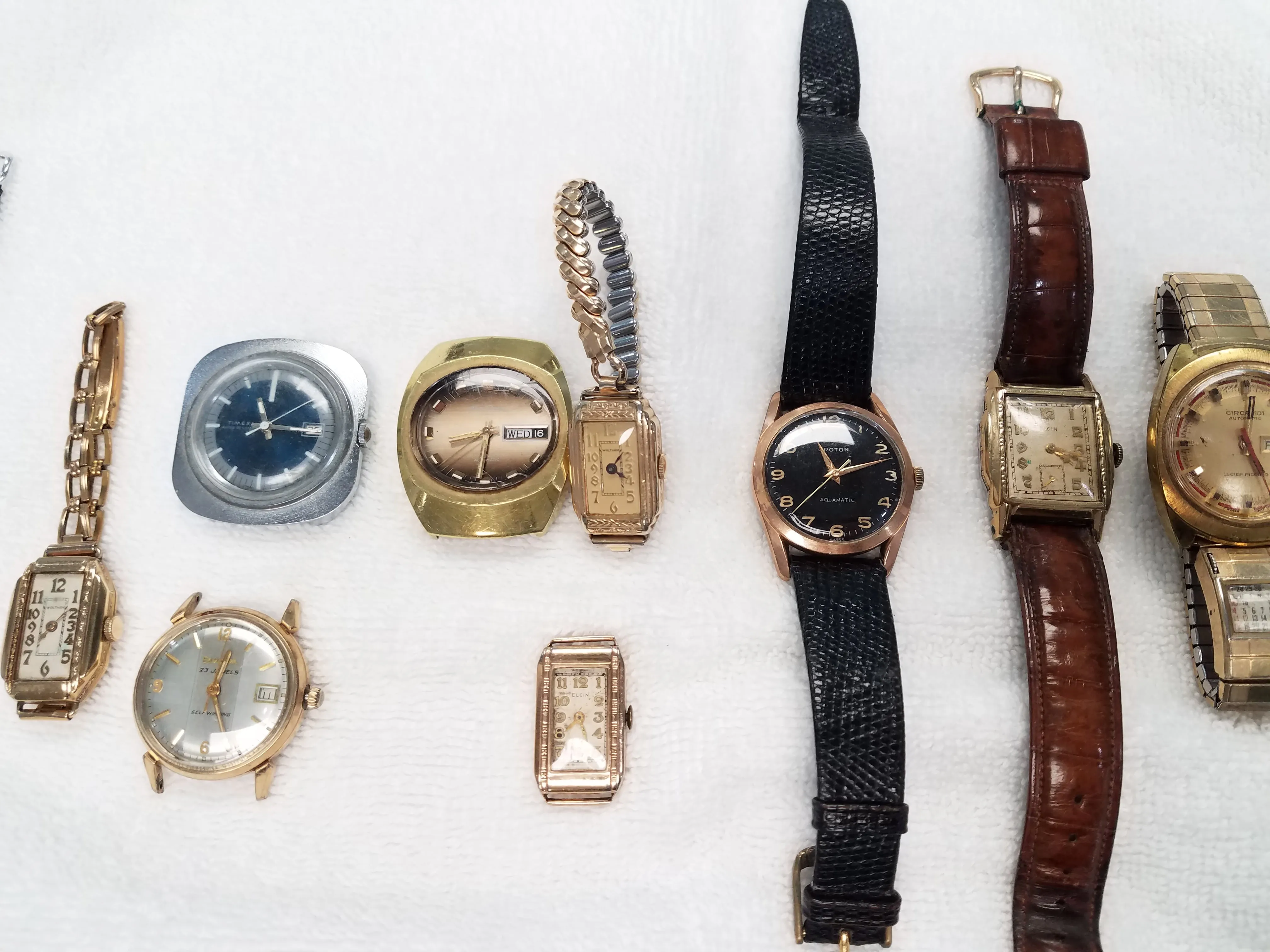 Thirteen Vintage Watch Lot To Restore