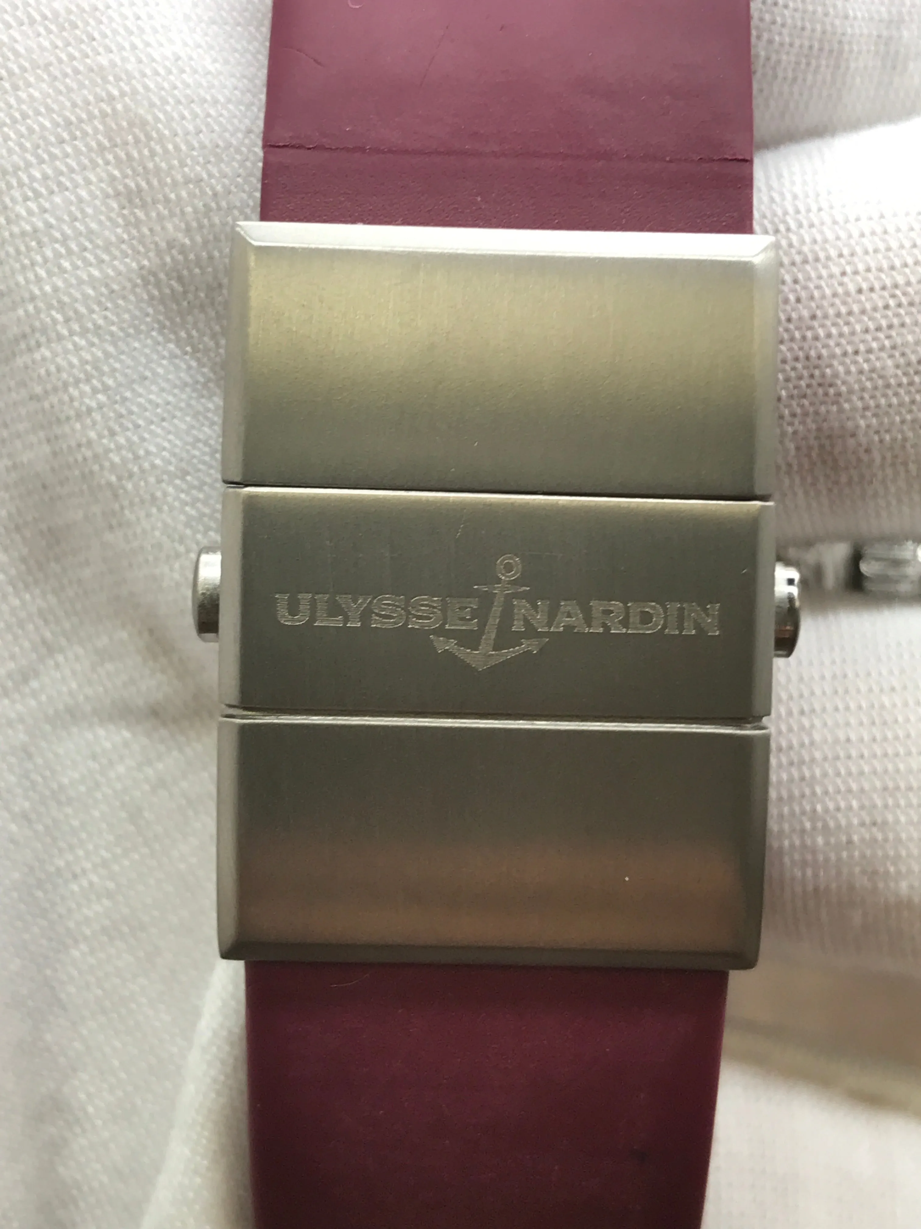 Ulysse Nardin Maxi Marine Diver 263-33 Burgundy Dial Automatic  Men's Watch