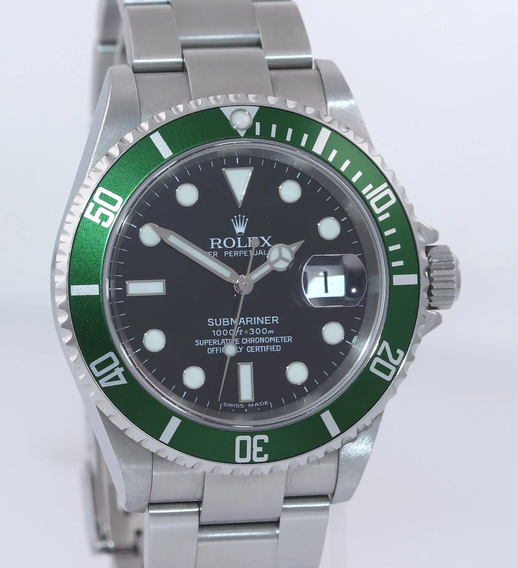UNPOLISHED Rolex Submariner 16610 Kermit Green Submariner 40mm 16610LV Watch