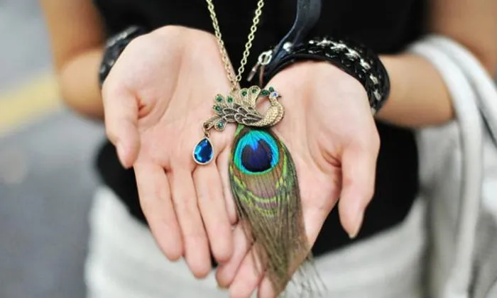 Vintage-Style PEACOCK Statement Necklace